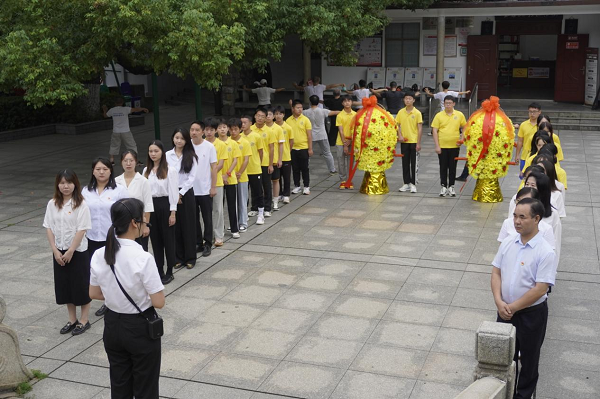 衡陽技師學(xué)院舉辦“9·3抗日戰(zhàn)爭勝利紀念日”活動